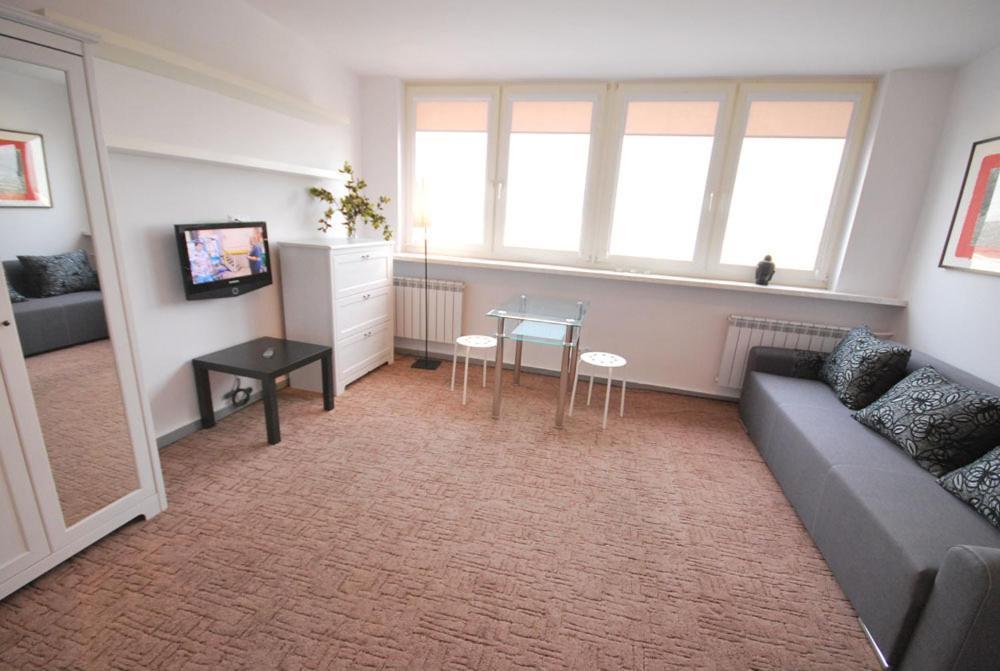 Apartment4You - Solidarnosci Warszawa Rom bilde
