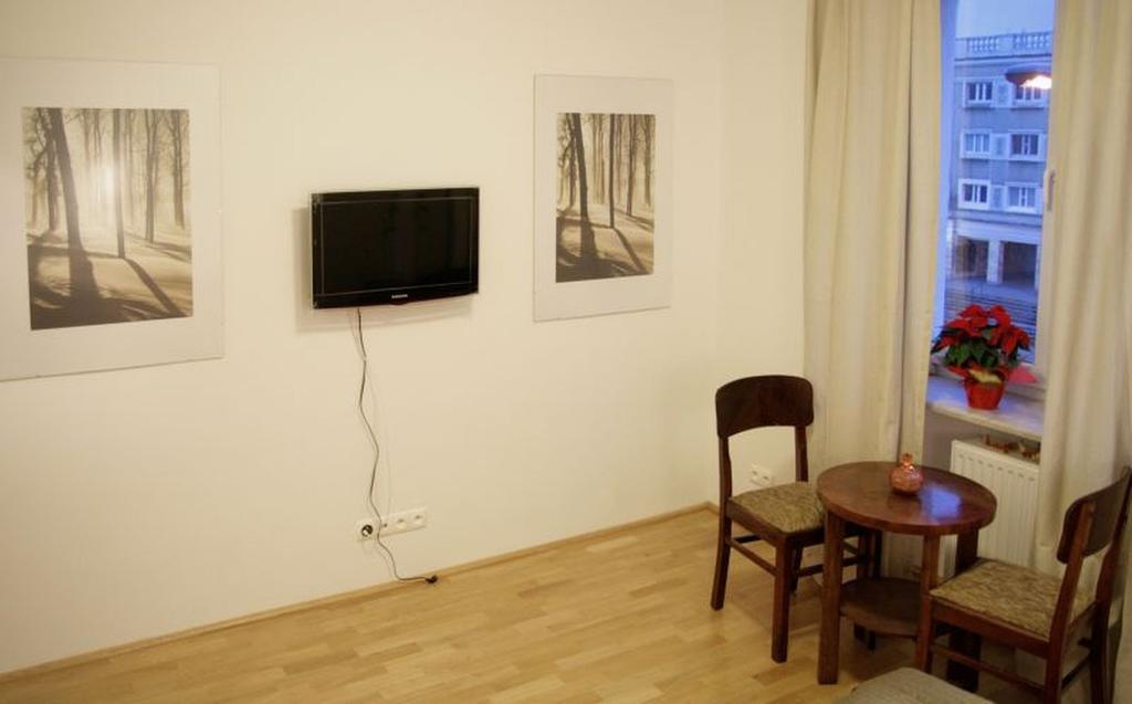 Apartment4You - Solidarnosci Warszawa Eksteriør bilde