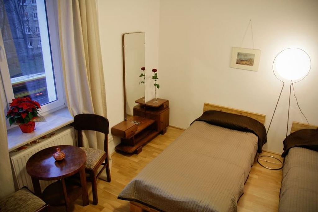 Apartment4You - Solidarnosci Warszawa Eksteriør bilde